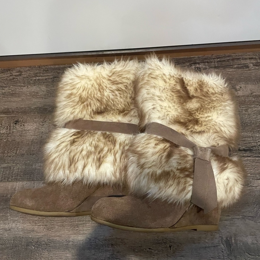 BCBGeneration Tan and Cream Winter fur Boots